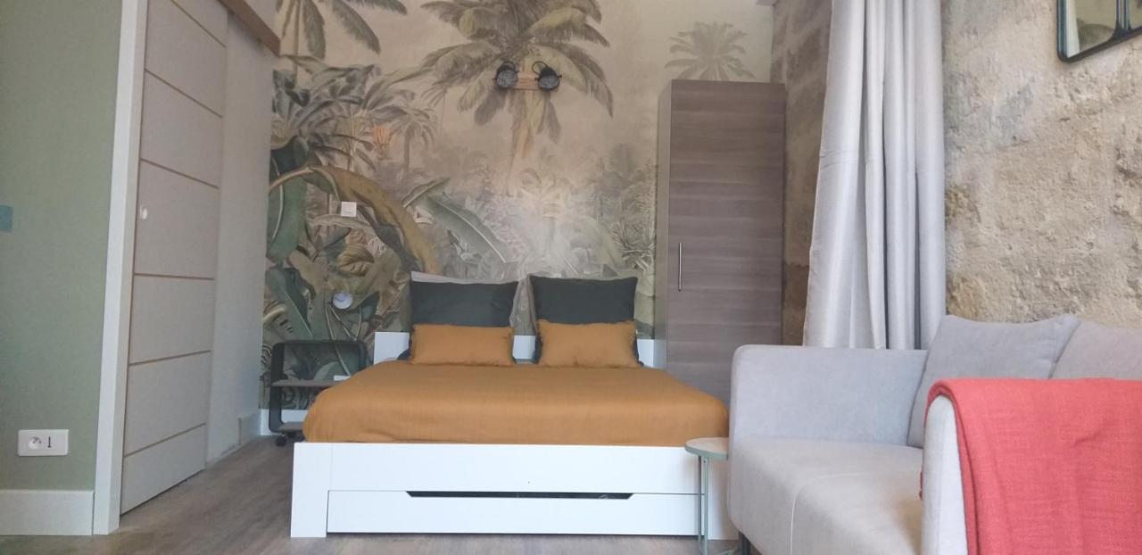 Au Logis De Pezenas Lägenhet Exteriör bild