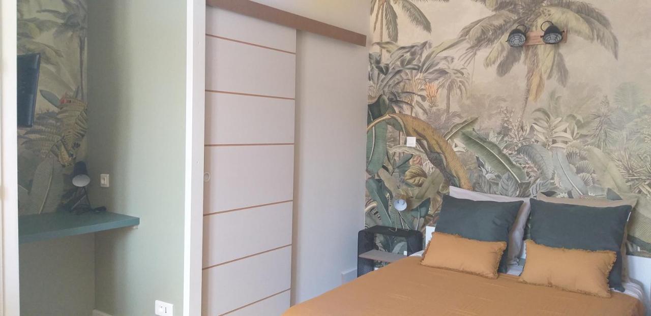 Au Logis De Pezenas Lägenhet Exteriör bild
